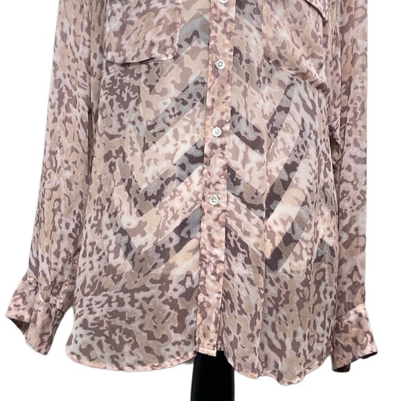 Equipment 100% Silk Sheer Leopard Print Long-Sleeve Button Down Front Blouse - Picture 12 of 12
